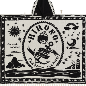 Hirono Living Wild Freedom Island Cloak Blanket