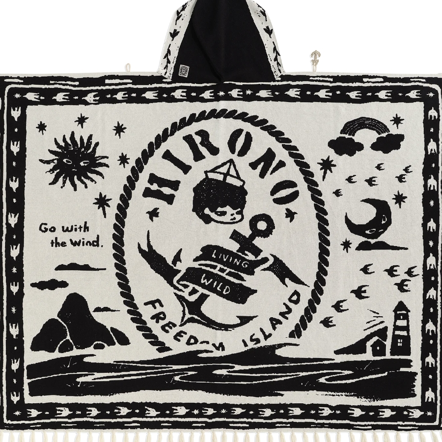 Hirono Living Wild Freedom Island Cloak Blanket