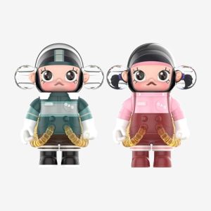MEGA SPACE MOLLY 100% Squid Game Limited Edition Vinyl Figure