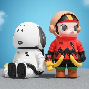 MEGA SPACE MOLLY 100% Charlie Brown & Snoopy Action Figure