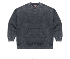Hirono Living Wild Scrapbook Sweatshirt Washed Black