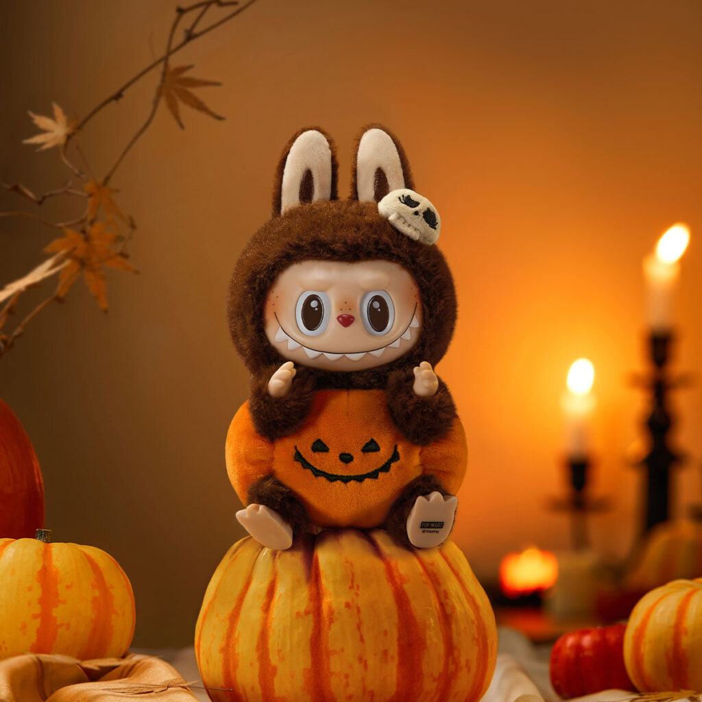 THE MONSTERS Happy Halloween Party Series Sitting Pumpkin Vinyl Plush Pendant